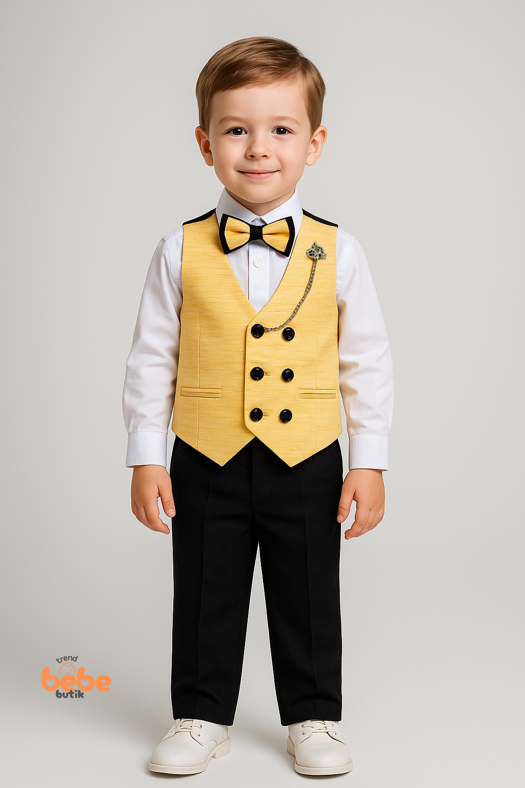 Erkek Çocuk Smokin Takım Elbise Yelekli, Papyonlu, Zincir Detaylı 3’lü Set Gömlek, Pantolon,Yelek 4 YAŞ