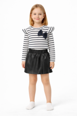 Kız Çocuk Beyaz Çizgili Fiyonklu Takım – Çizgili Bluz & Deri Şort 4 YAŞ