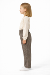 Kız Çocuk Ekru Bluzlu Pantolon Takım – Kare Desenli Şık Kombin 4-5 Yaş