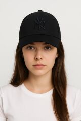 Ny Logolu Nakışlı Genç Şapka | 13-25 Yaş Unisex Spor Şapka, Ayarlanabilir ve Günlük Kombinlere Uygun SİYAH