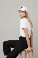 Kadın Desenli Beyzbol Şapkası - Ayarlanabilir Nakış Detaylı Spor Şapka BEYAZ