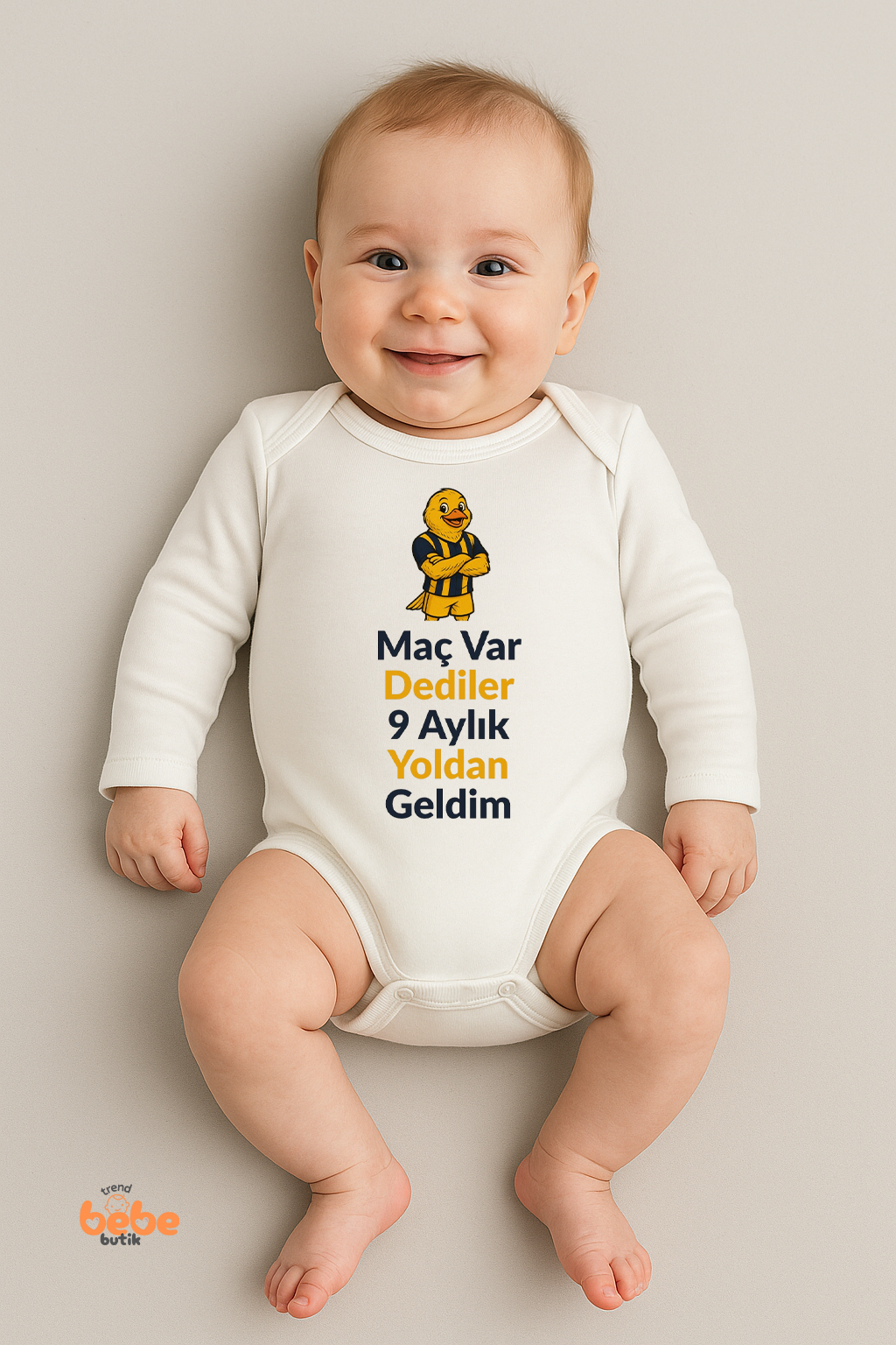 Taraftar Bebek Body “Maç Var Dediler 9 Aylık Yoldan Geldim” Baskılı %100 Pamuk,Uzun Kollu Zıbın Body