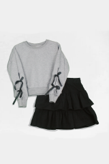 Kız Çocuk Kol Kurdela Detaylı Sweatshirt ve Siyah Fırfırlı Etek Takımı 2 Li Takım Şık Kombin GRİ - 4-5 Yaş