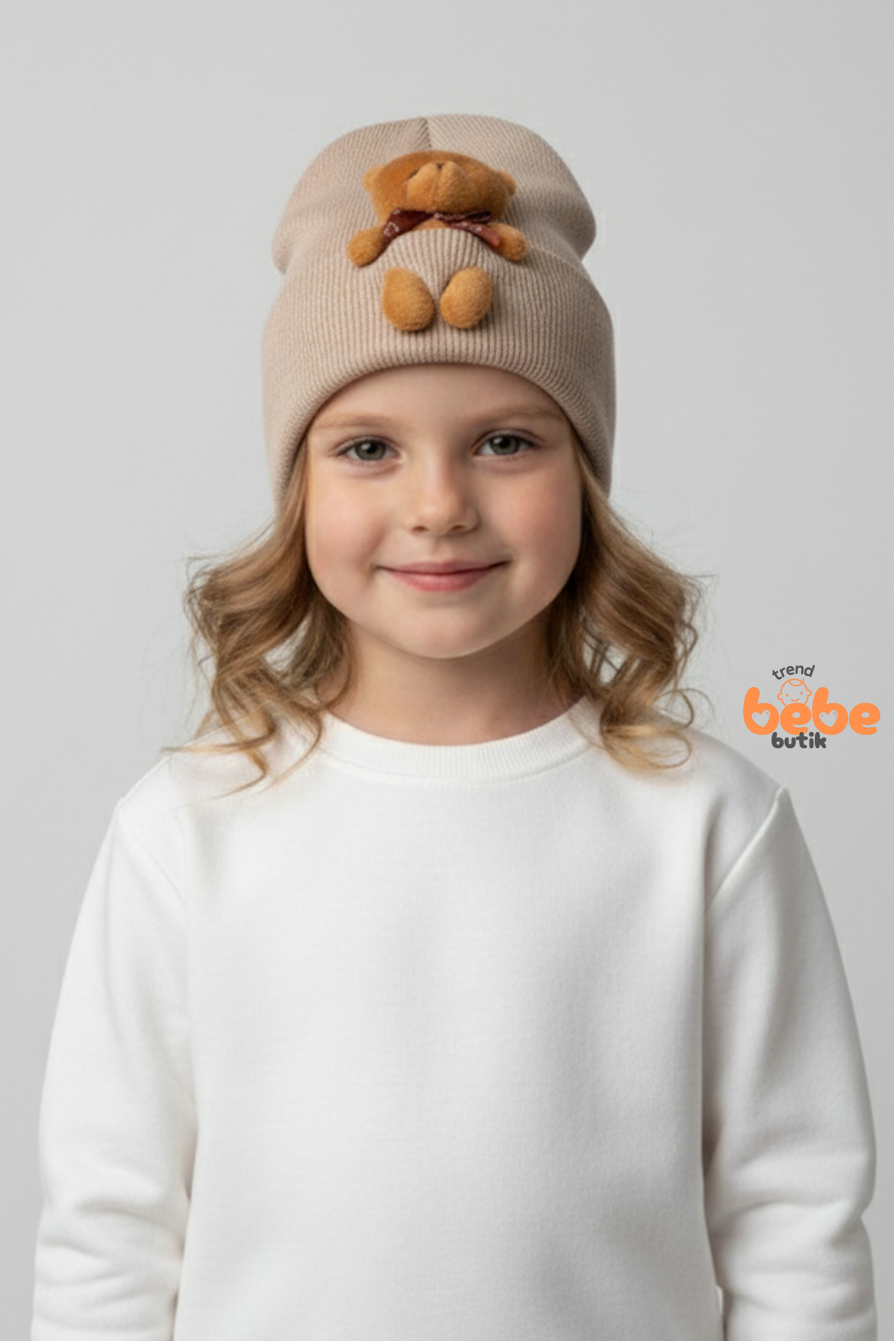 Peluş Ayıcık Detaylı Kız Çocuk Triko Bere – Yumuşak Triko Kışlık Şapka | Pamuklu Örgü Beanie Modeli