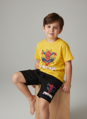 Örümcek Adam Baskılı Pamuklu Erkek Çocuk Yazlık T-Shirt Şort Takımı Erkek Çocuk Alt Üst Takım Sarı Siyah 4-5 Yaş