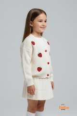 Ekru Çilek Nakışlı Düğmeli Triko Hırka ve Etekli Kız Çocuk Takım Rahat Şık Takım 3-4 Yaş