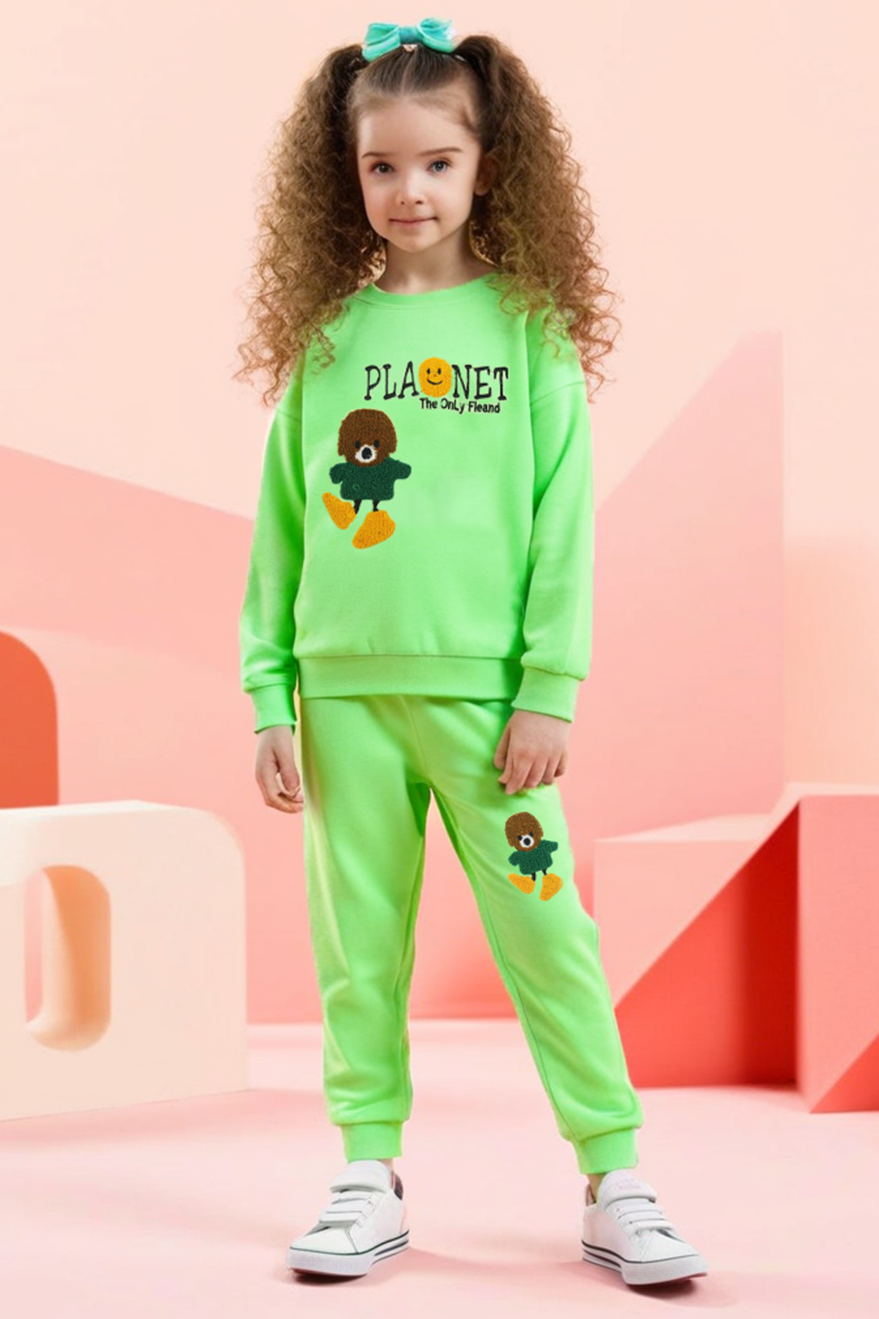 Kız Çocuk Peluş Ayıcık Nakışlı Yeşil Eşofman Takımı - Pamuklu, Rahat ve Şık Günlük Spor ve Pijama Takımı 2 Yaş