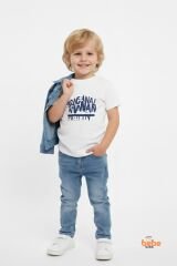 Erkek Çocuk Kot Ceketli Takım, Beyaz Baskılı Tişört ve Kot Pantolon 3’lü Kombin Mavi