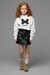 Kız Çocuk 2'Li Takım Deri Şort Etek ve Minnie Temalı Pamuklu Beyaz Sweatshirt Şık Deri Şortlu Kombin 3-4 Yaş